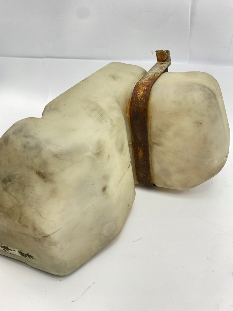 Купить Бачок омывателя жидкость mercedes w140 1408600260 1408690008