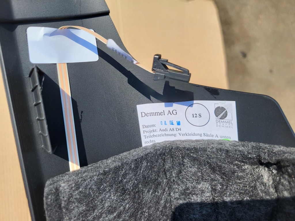 Молдинг порог накладка порог правый  перед audi a8 d4 оригинальный номер европа  4h1867272c Киев