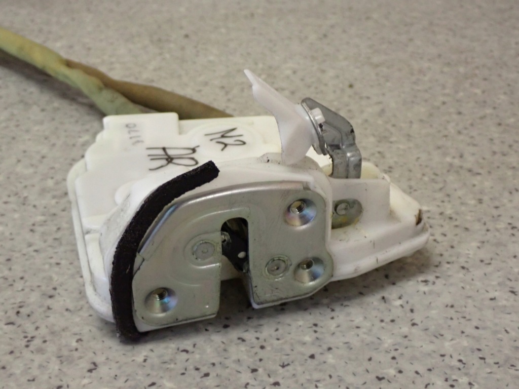 фото №3, Mazda2 mazda 2 ii 08 - de замок двері задній правий