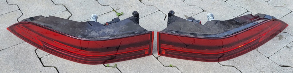 Купить Jaguar e-pace фара задний  правый  led j9c3-13404-cc