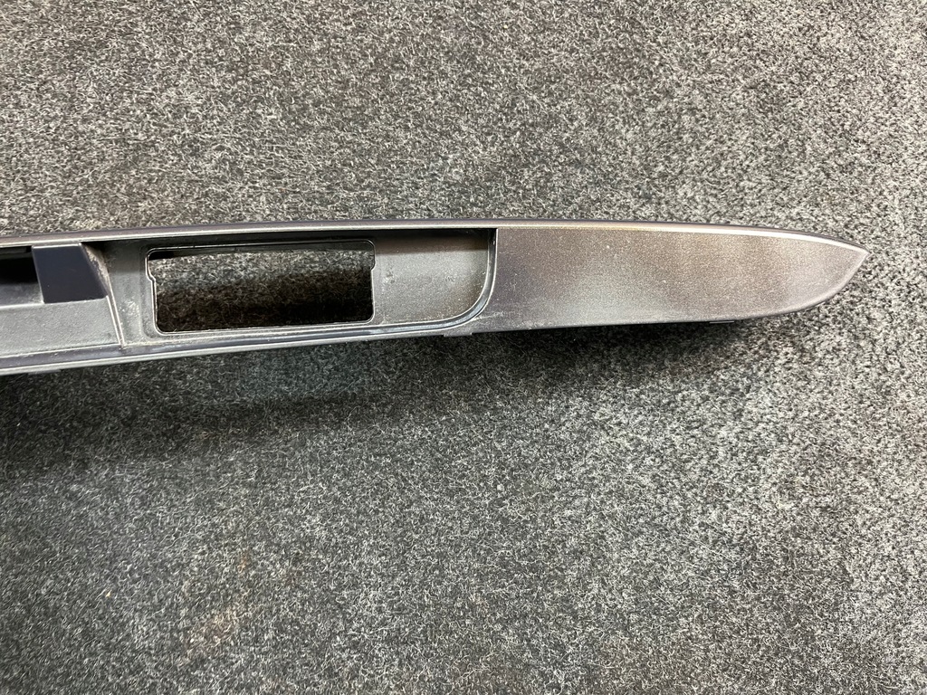 фото №8, Renault modus i накладка крышки багажника микровыключатель 8200076256