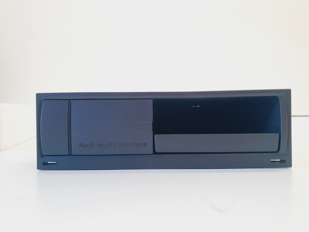 фото №1, Audi a5 8t 8t0035785a модуль интерфейс