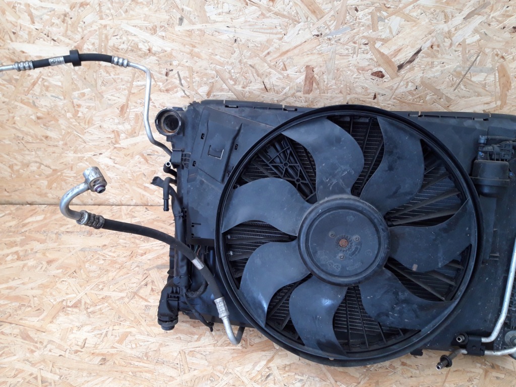 фото №9, Mercedes w204 w212 радіатор комплект радіатор cdi