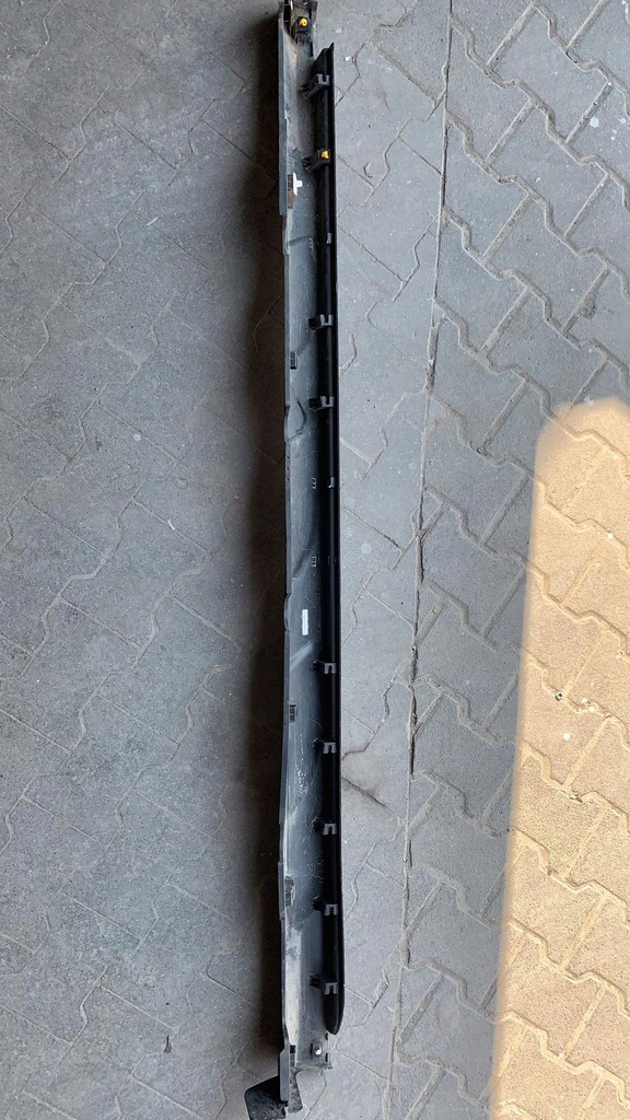 фото №4, Hyundai kona 2018- накладка поріг права поріг