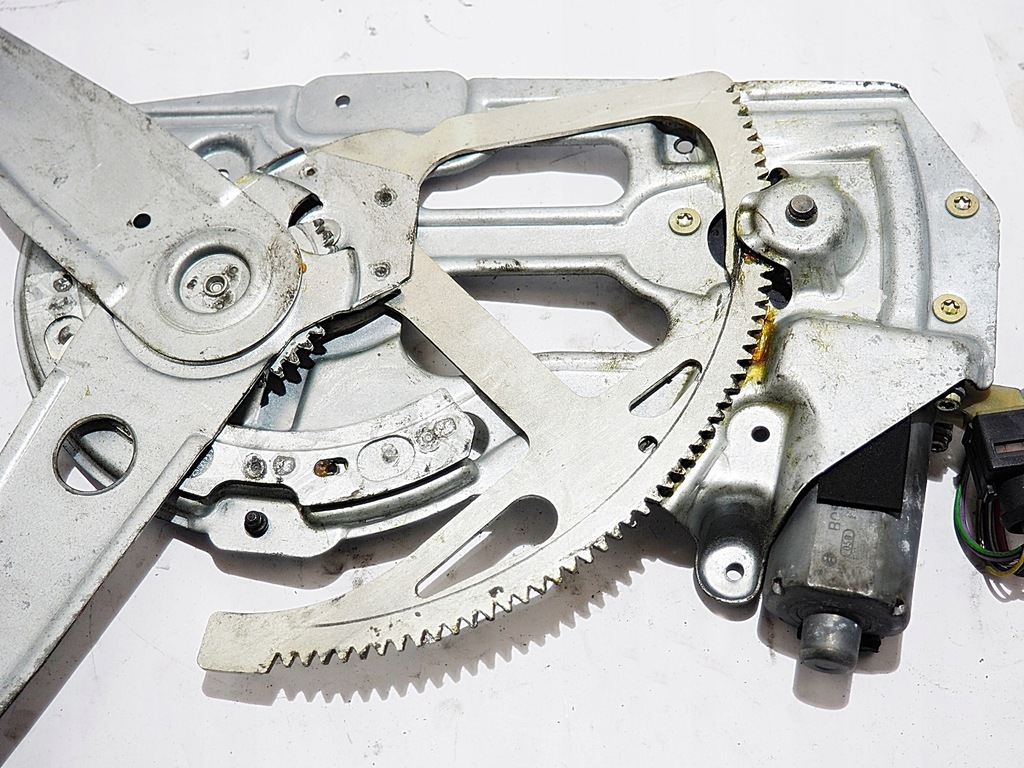 фото №8, Volvo v70 підйомник скло правий передній kompletny