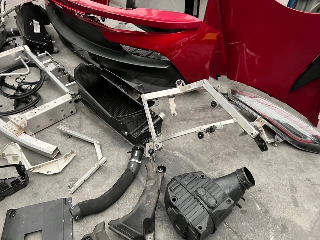 фото №8, Maserati mc20 mc 20 бампер крыло крышка багажника лампы kompletny задняя