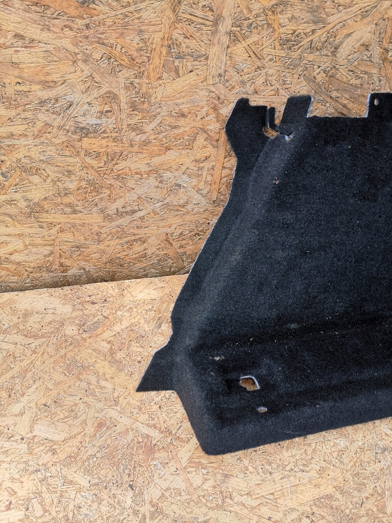 фото №2, Rr velar обшивка багажника правый