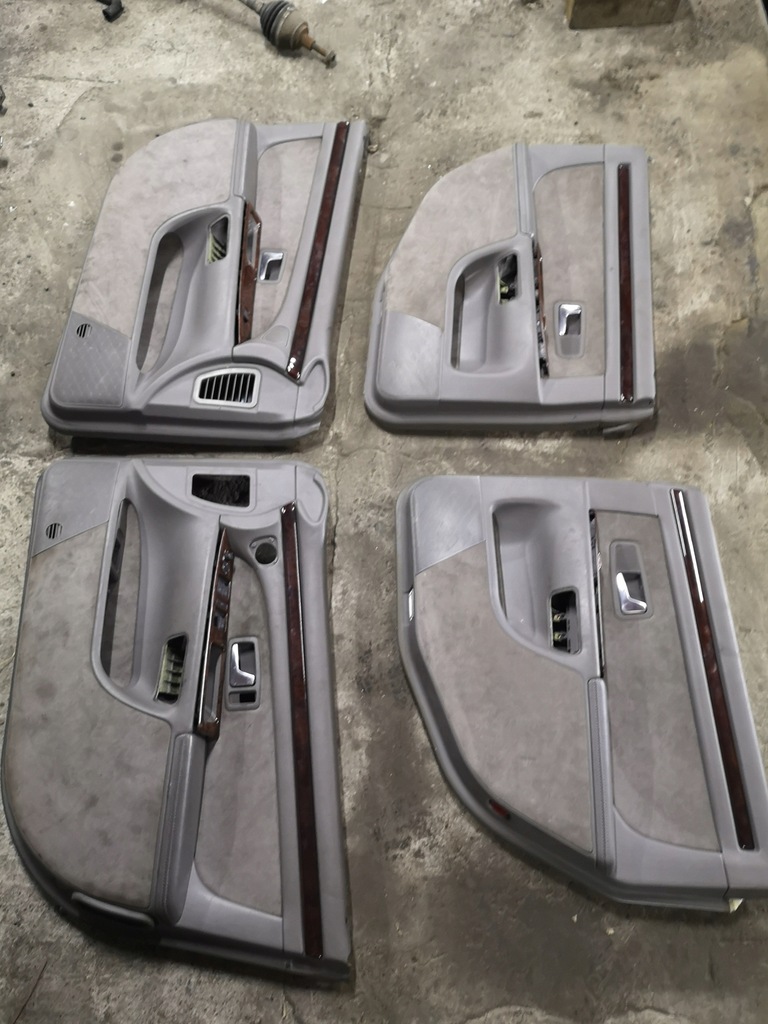 фото №1, Обшивки оббивка двері комплект swing audi a8 d2 lift anglik