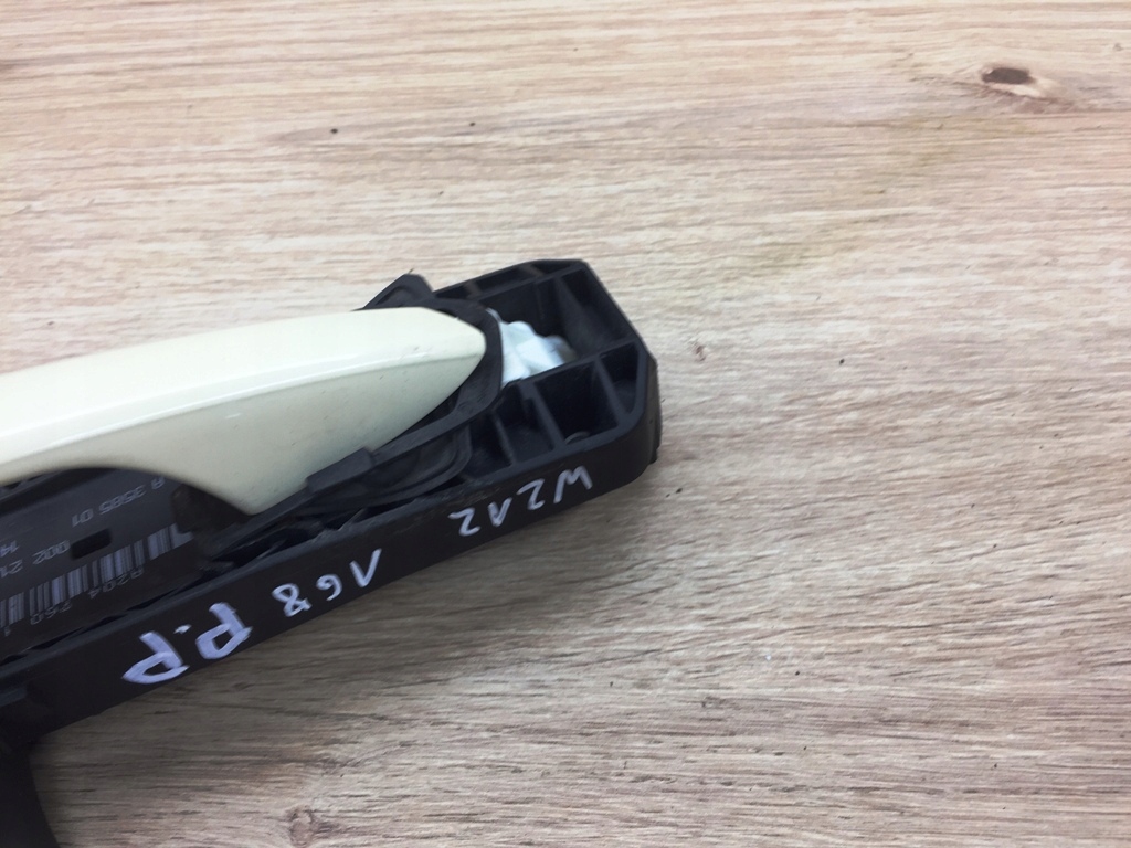 Mercedes gla w156 ручка наружная правый задний с Разборки