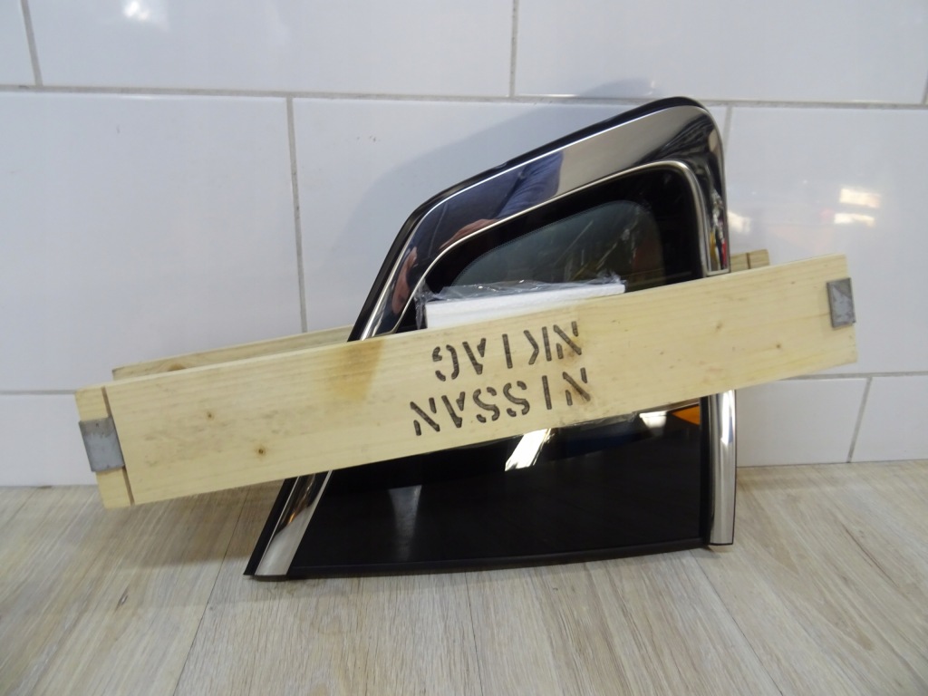 фото №1, Стекло кузовная правый задняя x-trail iii t32 83301-4cc0b