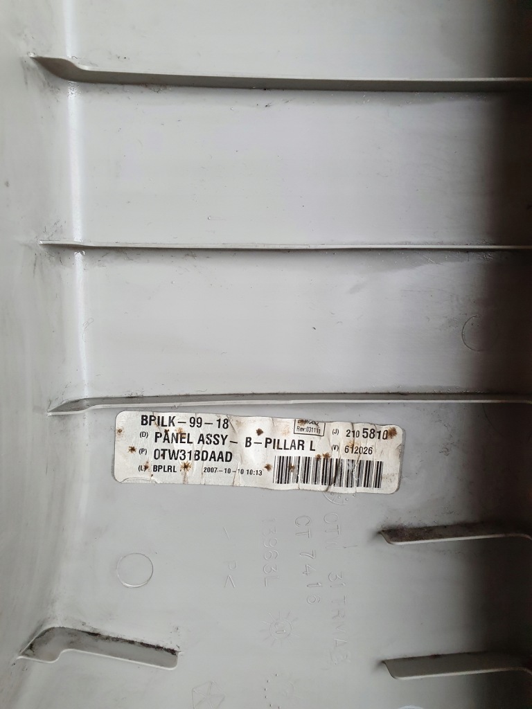 фото №4, Chrysler pacifica обшивка стійка лівий середина