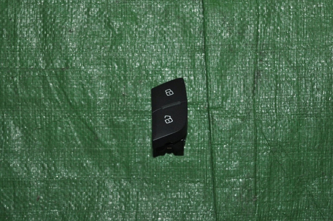 фото №1, Кнопка блокировка дверь audi a7 s7 rs7 4g8962107