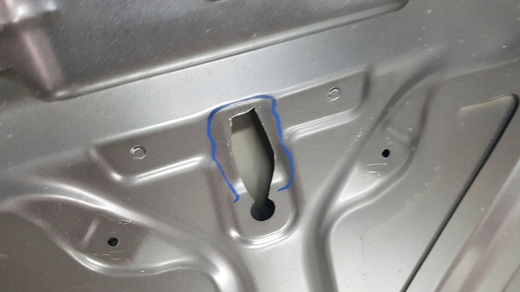 фото №9, Renault megane e-tech 22- капот крышка двигателя