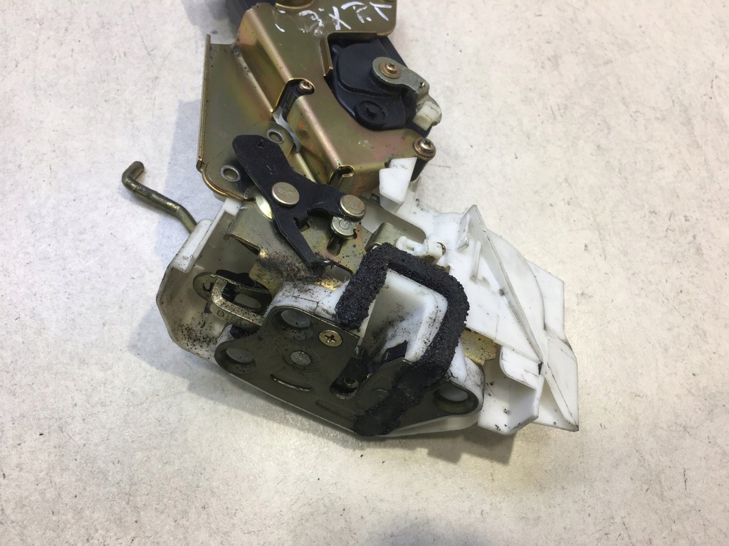 фото №2, Замок двері правий задня justy iii 6 pin