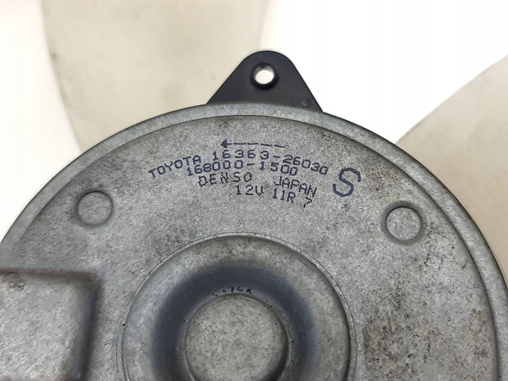 Toyota rav 4 xa40 2015 вентилятор радиатора 1636326030 с Разборки