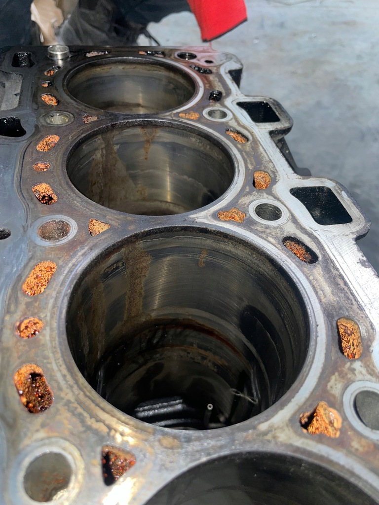 фото №15, Блок двигуна renault master iii movano 2.3 dci m9t716 biturbo номінал