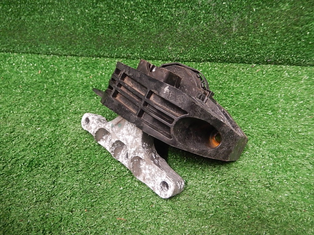 фото №1, Кронштейн подушка двигателя ds3 crossback 1.5 hdi