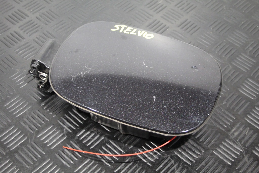 фото №1, Крышка заливной топлива stelvio