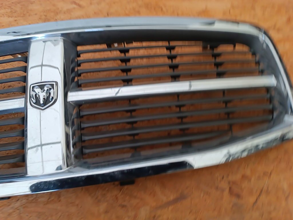 фото №8, Решітка решітка радіатора решітка радіатора бампера перед 55077723ab 24906a001 dodge durango 03-