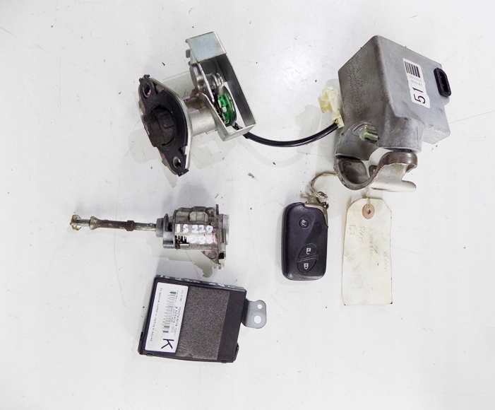 фото №1, Lexus is ii 220 05-13 замок зажигания ключ вкладыши