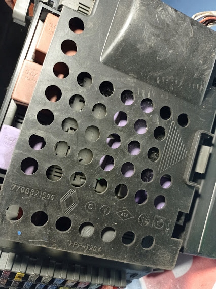 фото №5, Модуль bsi коробка запобіжник реле renault