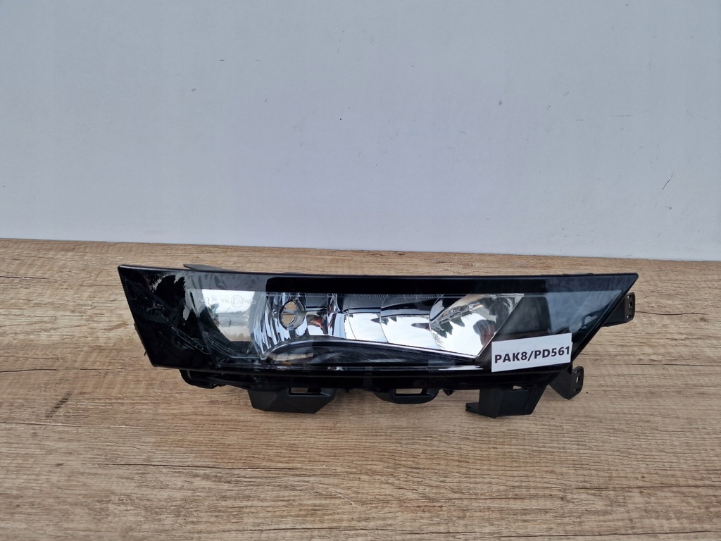 фото №1, Skoda rapid lift 5ja правий протитуманна фара протитуманний