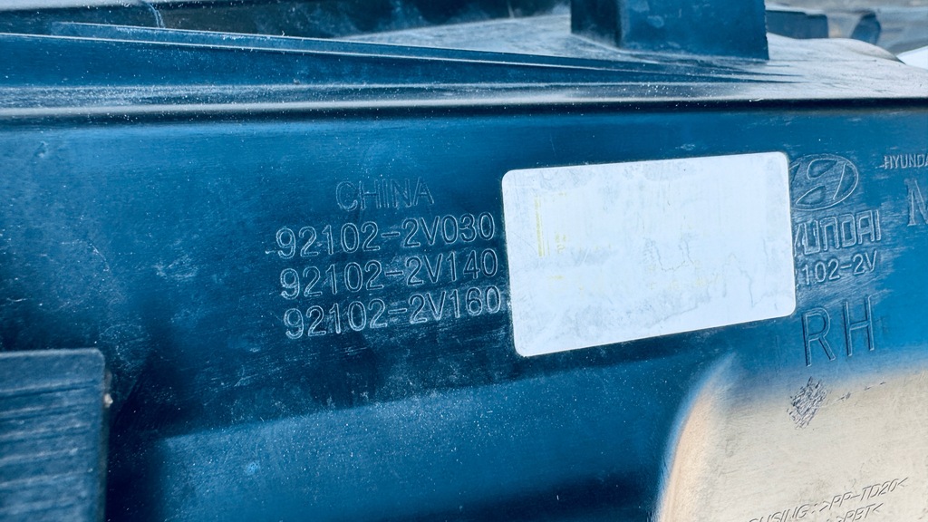 фото №16, Лампа правая фара правый hyundai veloster fs 2011- 92102-2v160