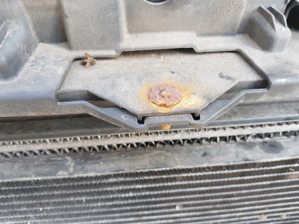 Audi a3 8p рестайлинг  08-12r 2.0 tdi ремень передний радиатор вентиляторы в Украине