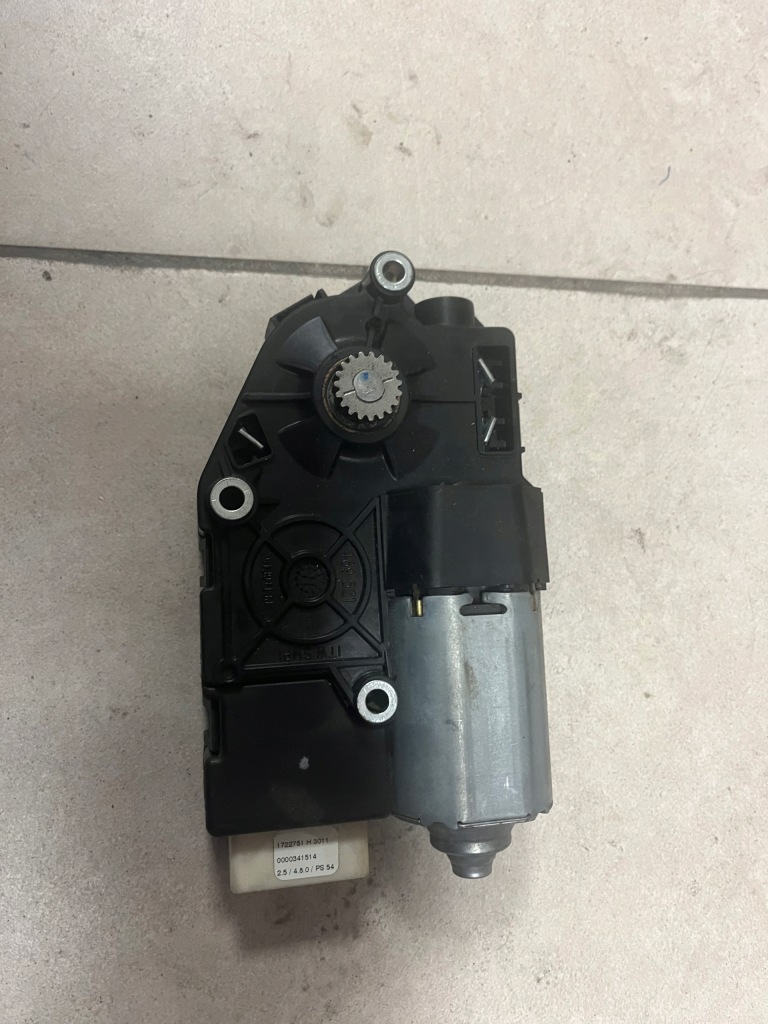 Моторчик люк mercedes w207 2079061000 в Україні