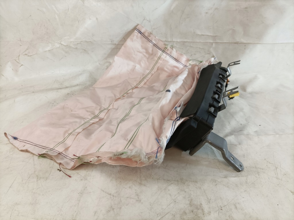 фото №8, Mazda 3 sport 2.0 19 подушка коленная usa левая