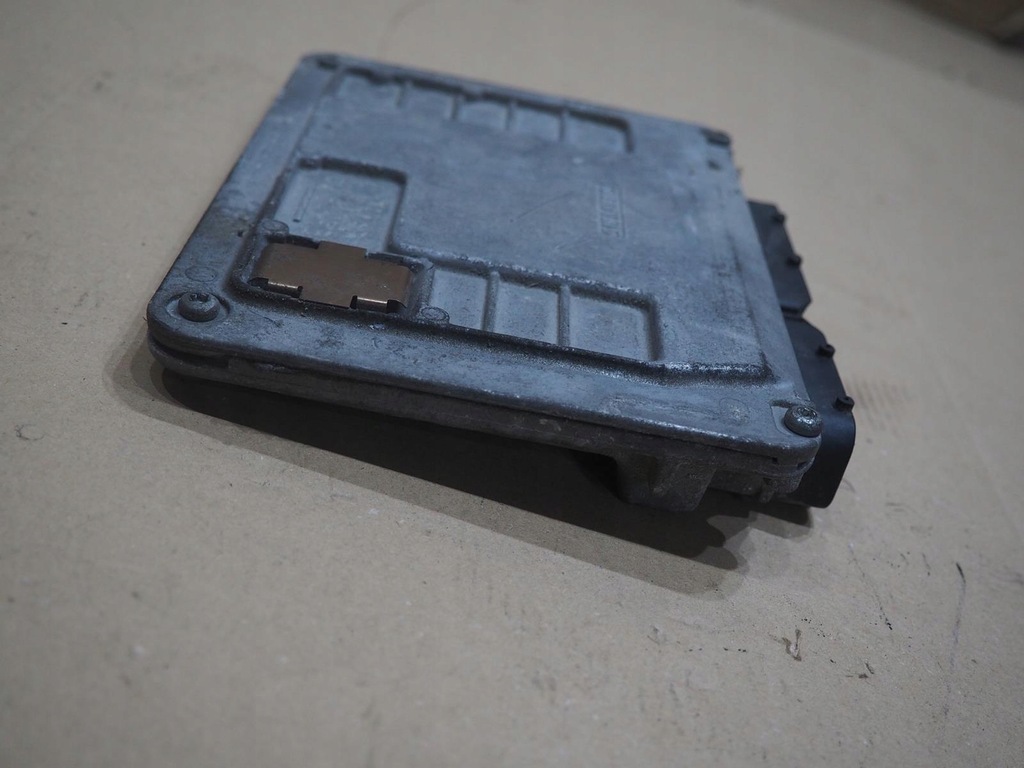 фото №9, Бортовой компьютер двигателя 03e906033n vw polo 9n