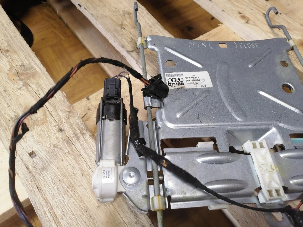 фото №5, Механизм сиденье audi a4 b7 8337000a