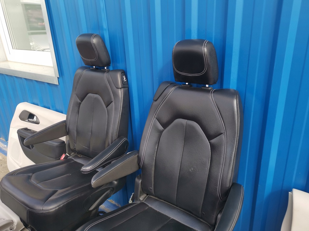 фото №14, Chrysler pacifica ii lift комплект сидений обшивки 7 человек