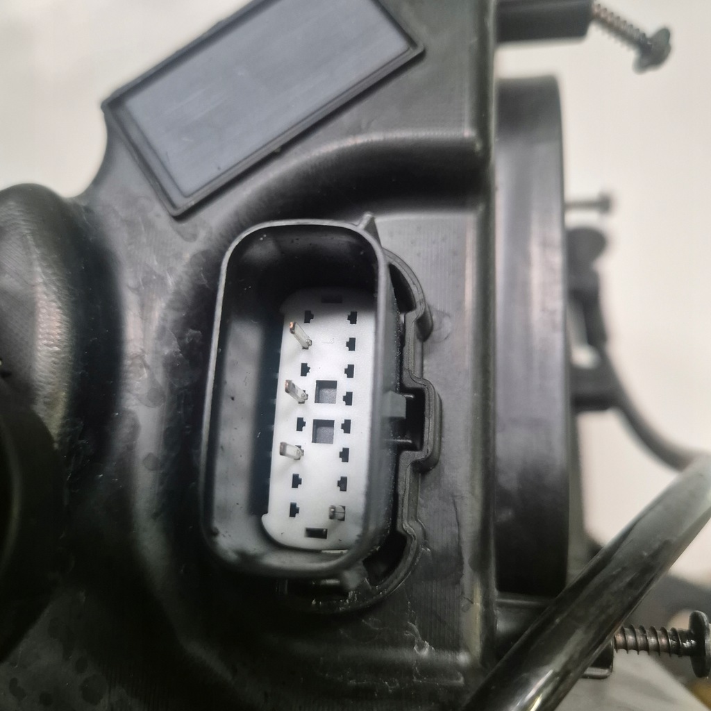 фото №11, Ford mustang лампа ліва перед 4 контакти