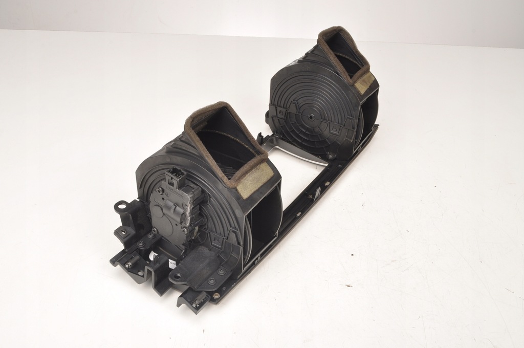 фото №10, Jaguar xf решітка обдув середня 8x2319k617