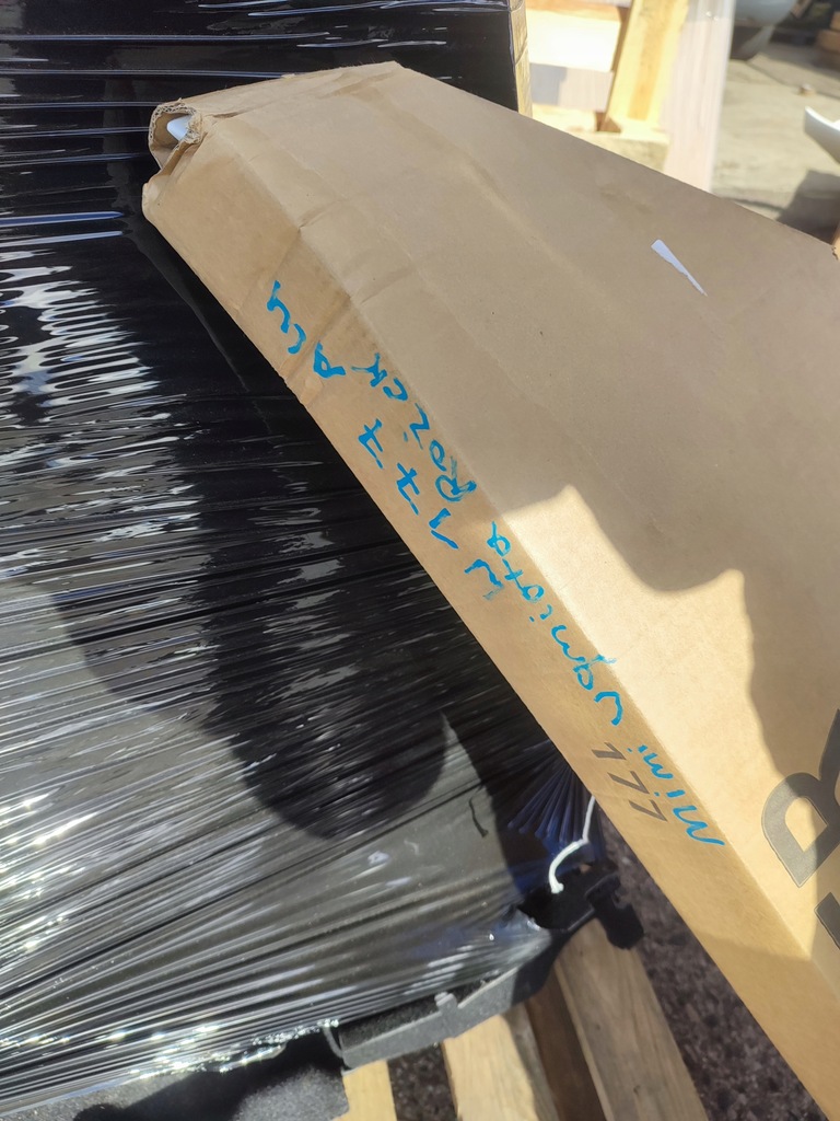 фото №6, Крыло правый aluminiowy mercedes cla c117 w117 лак 149 9149 mini wgniot