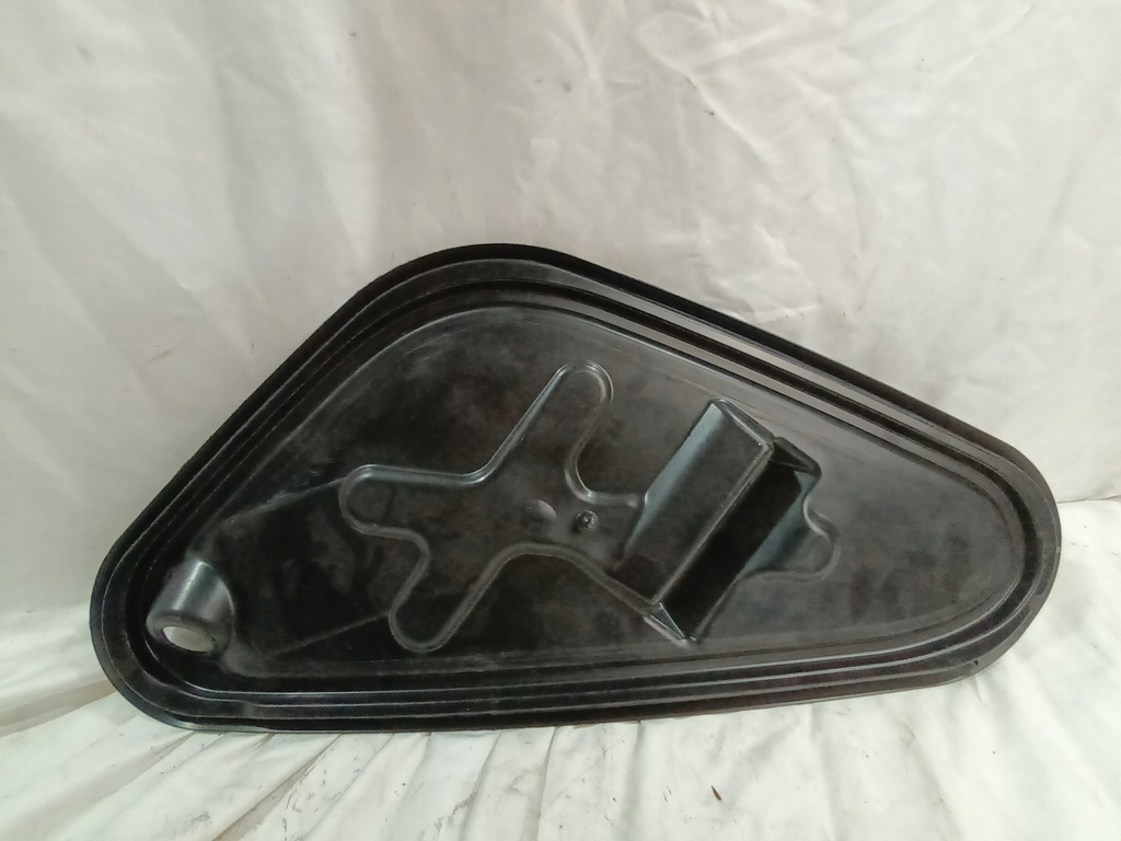 фото №10, Заглушка дверь правый задняя vw golf sportsvan