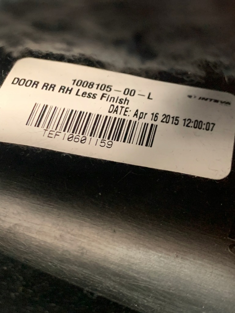 фото №9, Tesla s обивка дверь обшивка правый 1008105-00-l