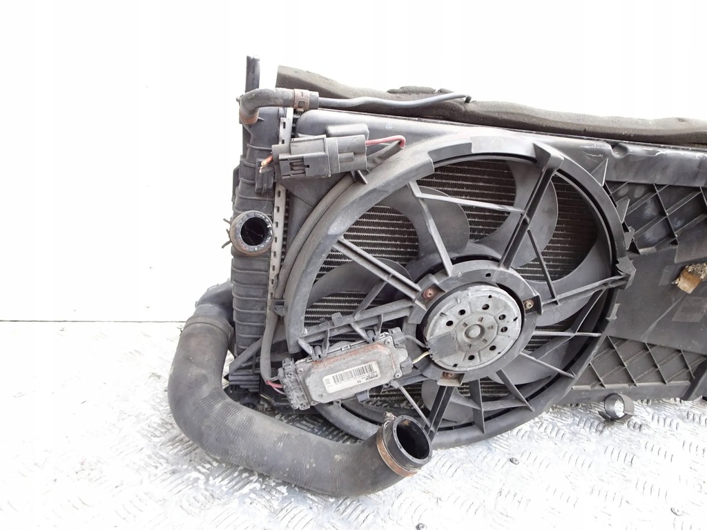 фото №10, Pas передній радіатор kpl. volvo c30 s40 v50 1.6 d