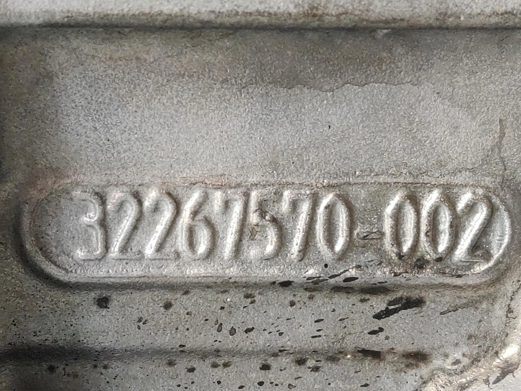 фото №9, Головка циліндрів 32298413 32267570 d420t8 2.0 d volvo 2019- 24493km