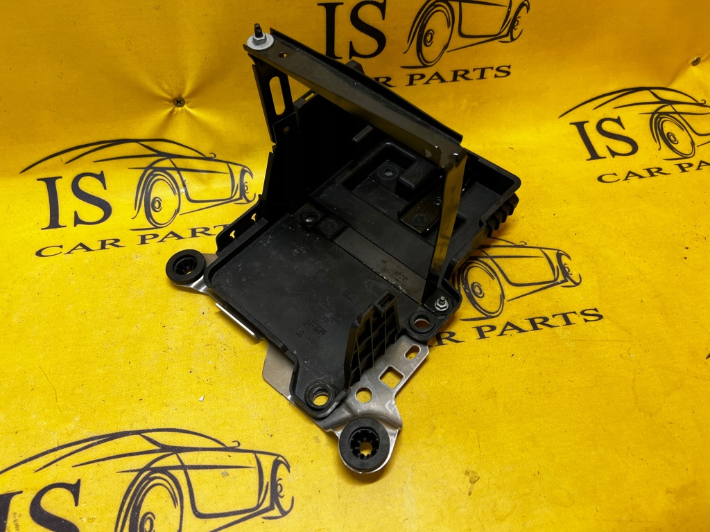 Основа кронштейн акумулятор ford kuga mk3 в Україні