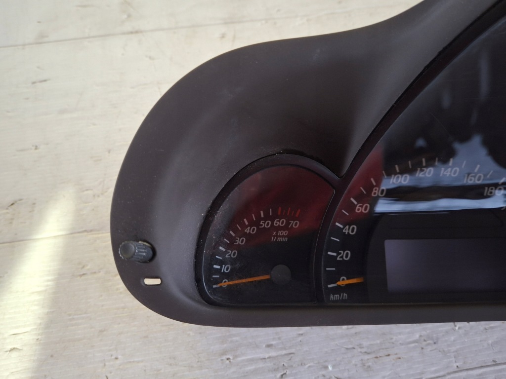 Mercedes w203 панель приборы 2.0 бензин a2035404111 в Украине