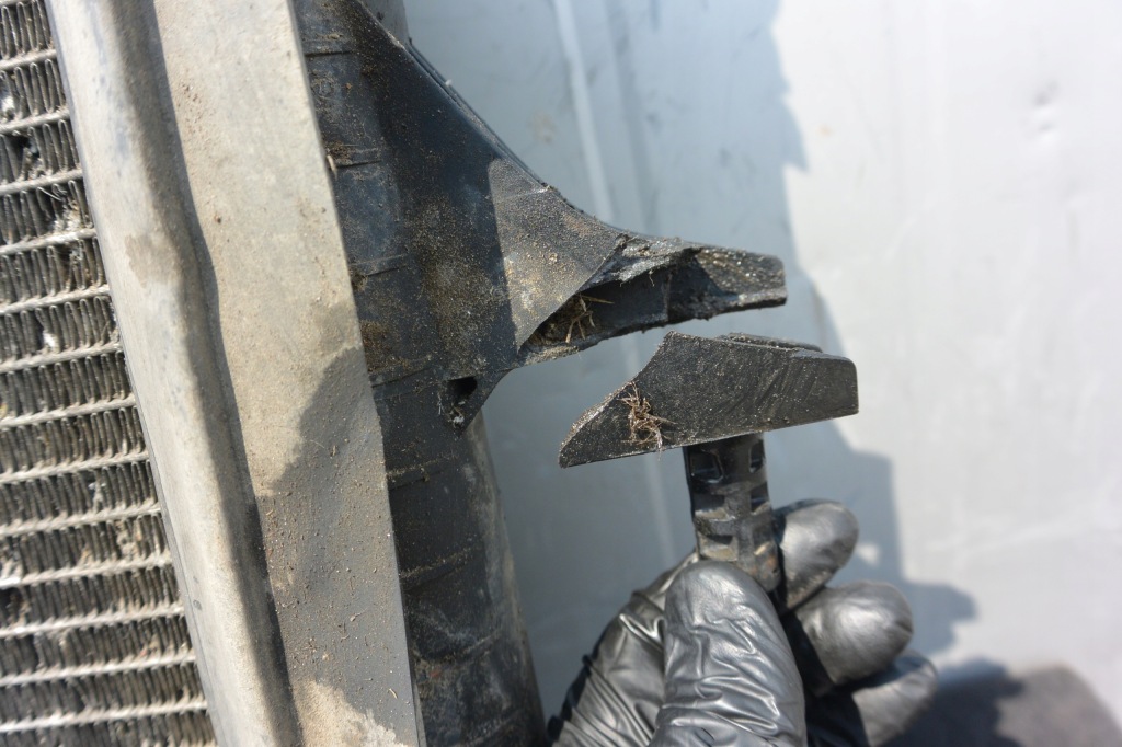 Радиатор воды 3.0 tdi audi q7 4l touareg 7l Оригинал