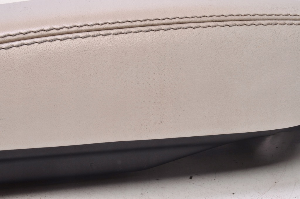 фото №16, Land rover range rover velar l560 подлокотник j8a2-k14181