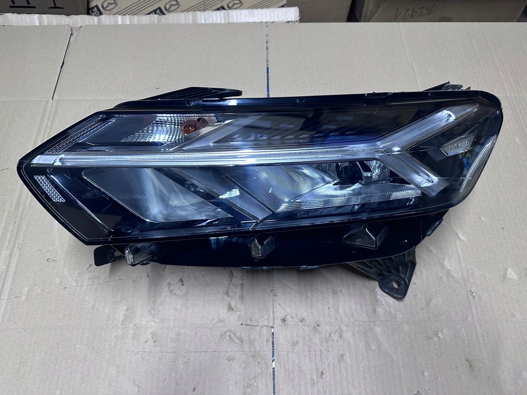 фото №1, Лампа full led dacia sandero logan iii 260605914r