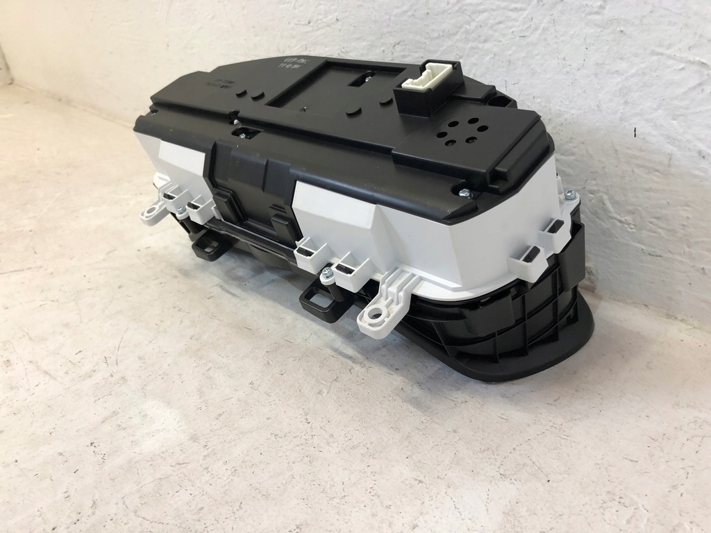 фото №9, Volvo v40 приборная панель 12-