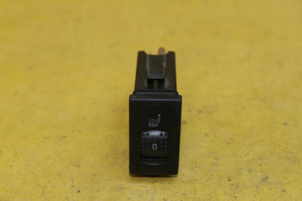 фото №1, Переключатель подогрев сиденье volkswagen оригинальный номер 7m3963564