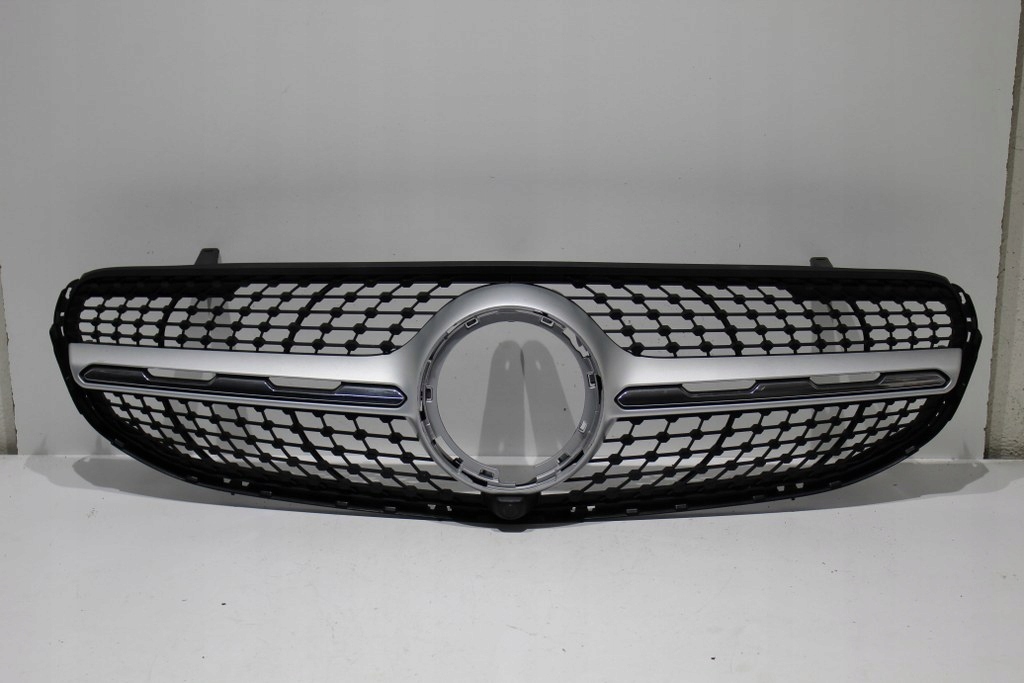 фото №1, Mercedes glc x253 lift решётка радиатора новый