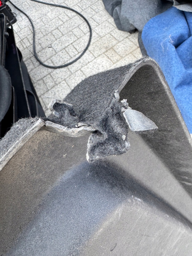 Dacia sandero 2 полиця багажника Доставка