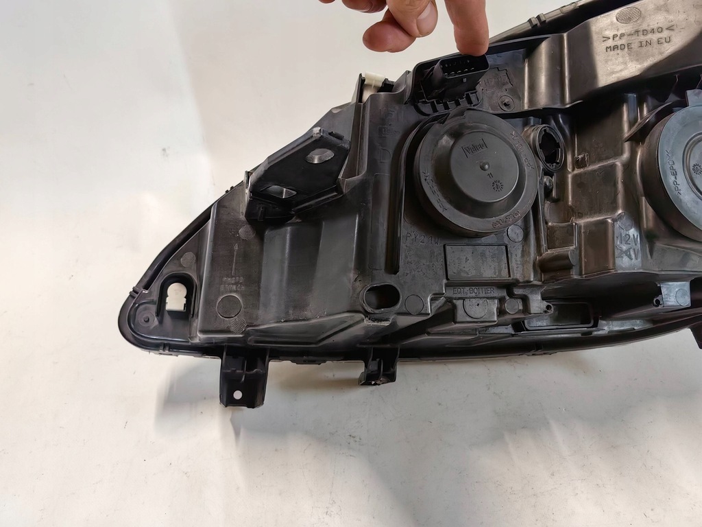 фото №10, Renault scenic iii lift - лампа линза правая polecam